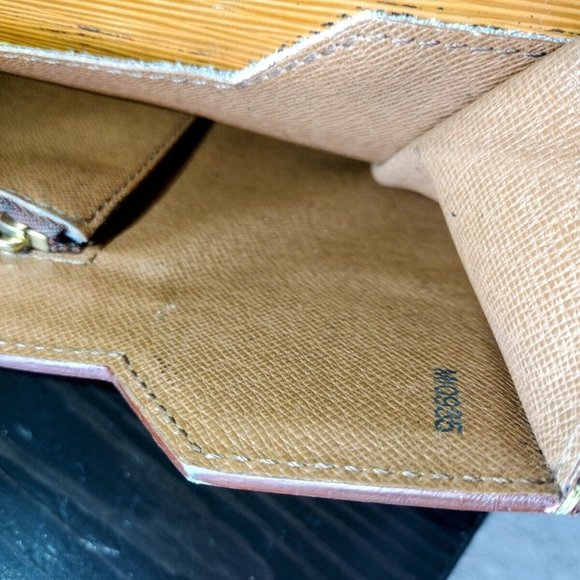 LOUIS VUITTON Epi Leather Men or Women Business Professional Attache Briefcase - Picture 16 of 16